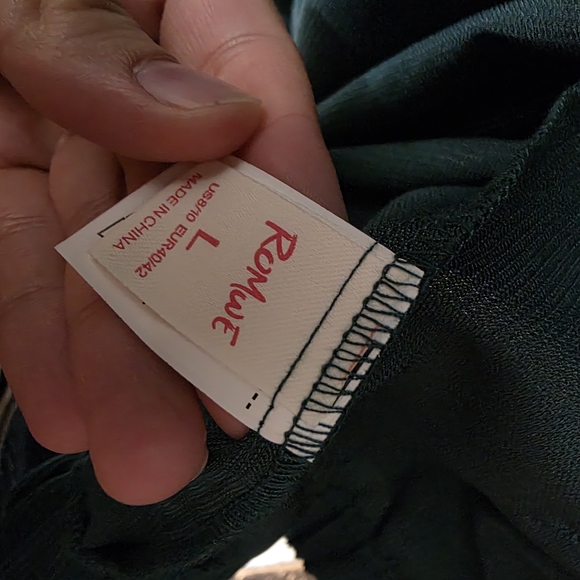 ROMWE Dark Green Button-Up Hoodie - Picture 3 of 3